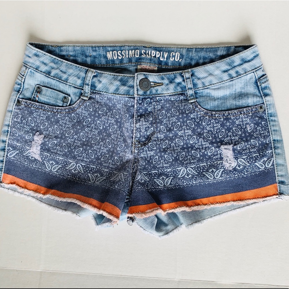 Mossimo Supply Co. printed shorts.